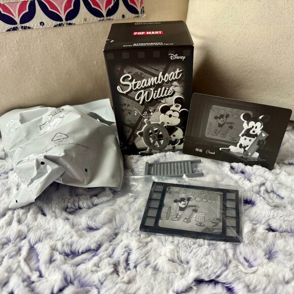 Disney Steamboat Willie Series Figure (one box) - Picture 3 of 6